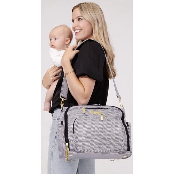 Ju-Ju-Be Handbags - JUJUBE JU JU BE BABY DIAPER BAG DUFFEL SHOULDER BAG BLACK HERRINGBONE CHEVRON